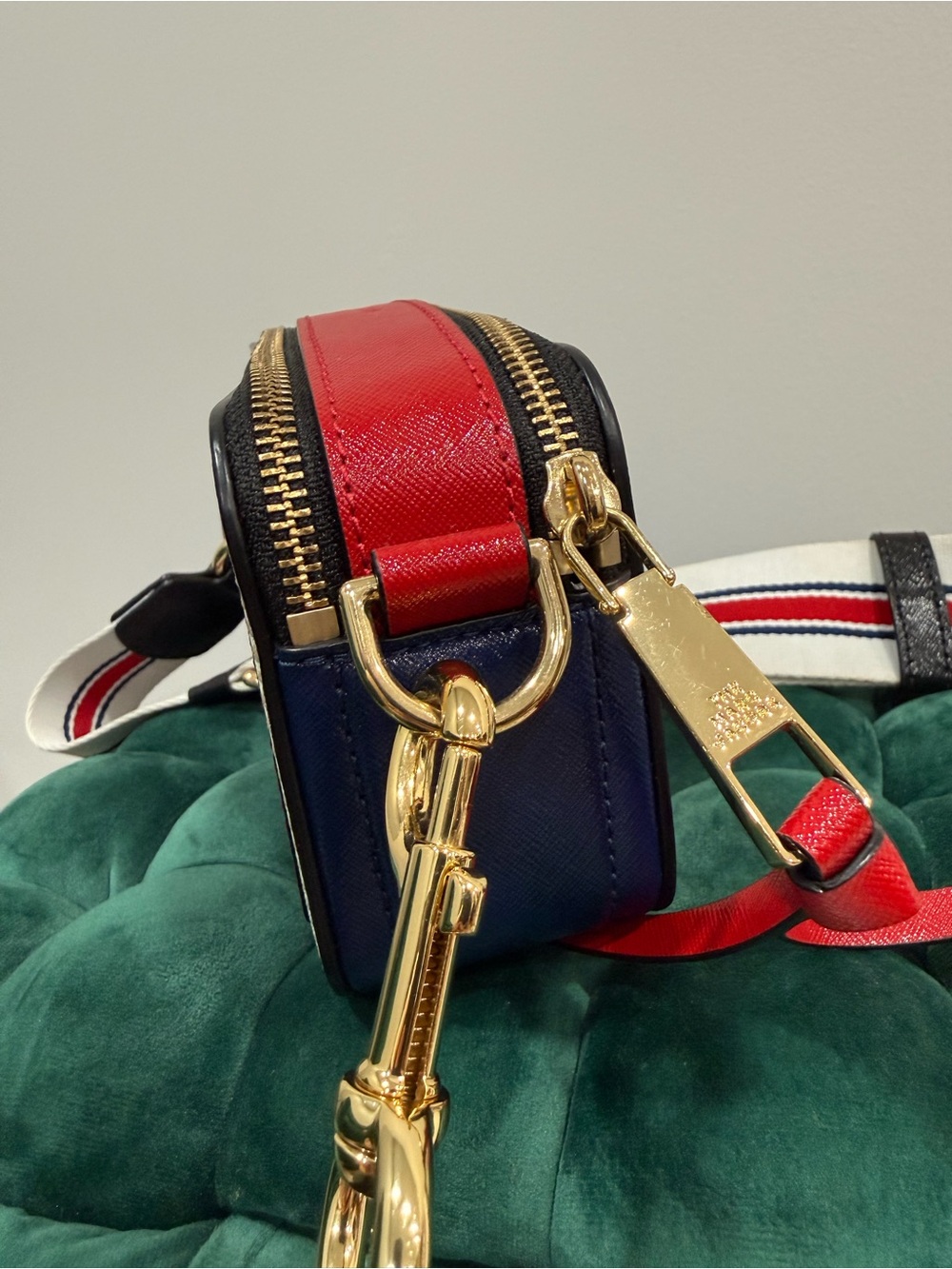 Marc Jacobs Cream Snapshot Crossbody with Red, White & Blue Strap - Picture 6 of 12